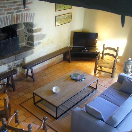 Maison D'Hotes Les Escures Acigne Екстер'єр фото
